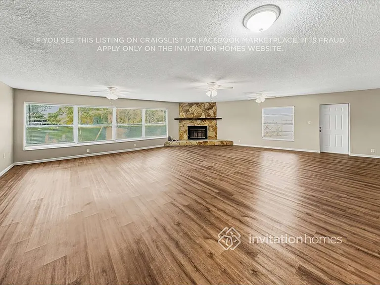 11577 Pine St — Photo 6