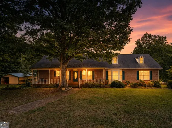 25 Loon Ln, Ball Ground, GA 30107