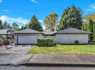 1207 NE 10th Ave, Hillsboro, OR