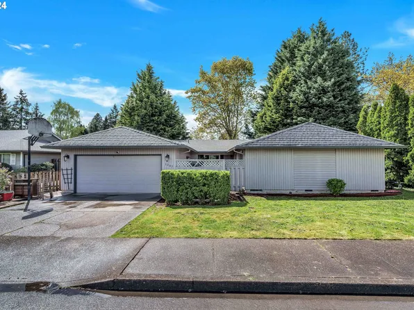 1207 NE 10th Ave, Hillsboro, OR 97124