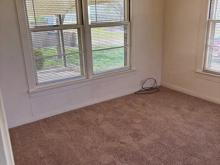 BACK BEDROOM