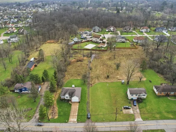 7303 Lamson Rd, Bedford, OH 44146