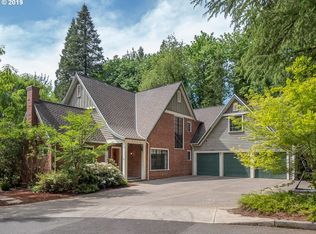 727 S Castleridge Ln, Portland, OR 97219