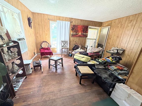 3rd image of 309 N 16th St