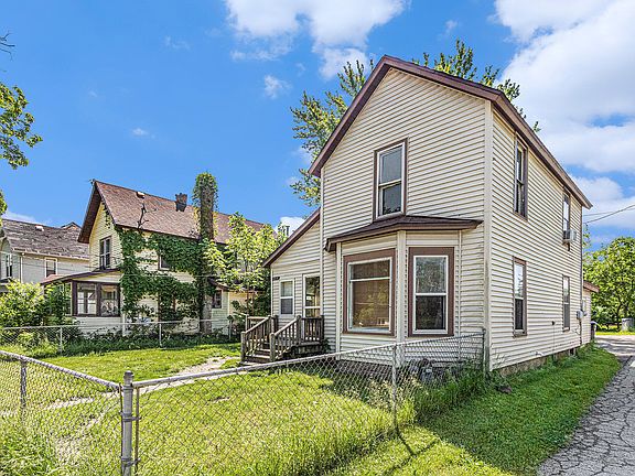 2nd image of 323 W Saint Joseph St