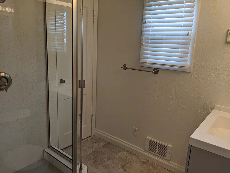 3502 Rose Hill St — Photo 5