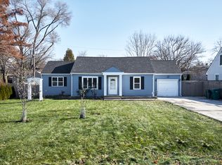 33211 N Indian Ln, Grayslake, IL 60030