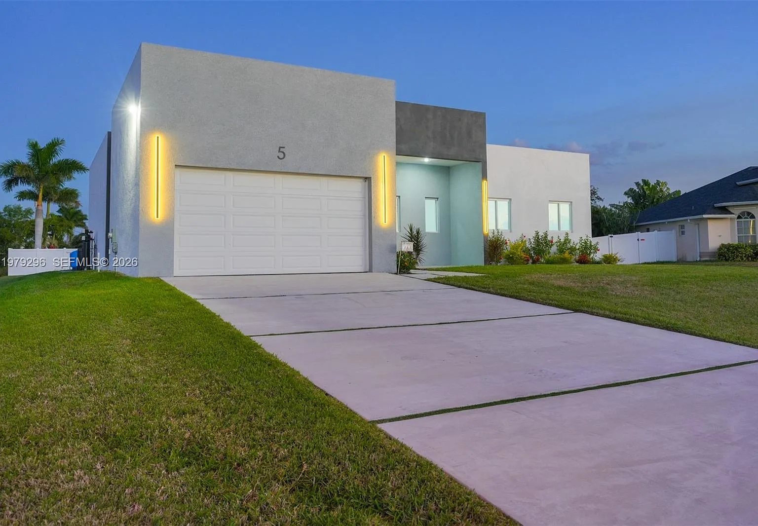 Cape Coral — Photo 3