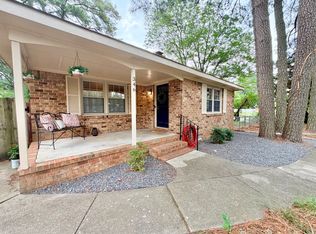 346 W McGinnis Cir, Norfolk, VA 23502