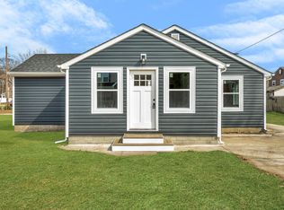 41 Bay Ave, Ronkonkoma, NY 11779