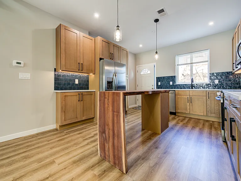 2637 W Sterner St — Photo 28