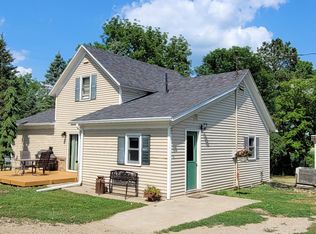 47221 225th St, Flandreau, SD 57028