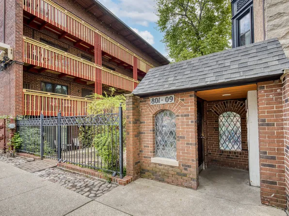 801 W Oakdale Ave APT 1B, Chicago, IL 60657