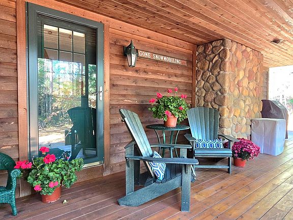 4th image of 9885 White Deer Ln