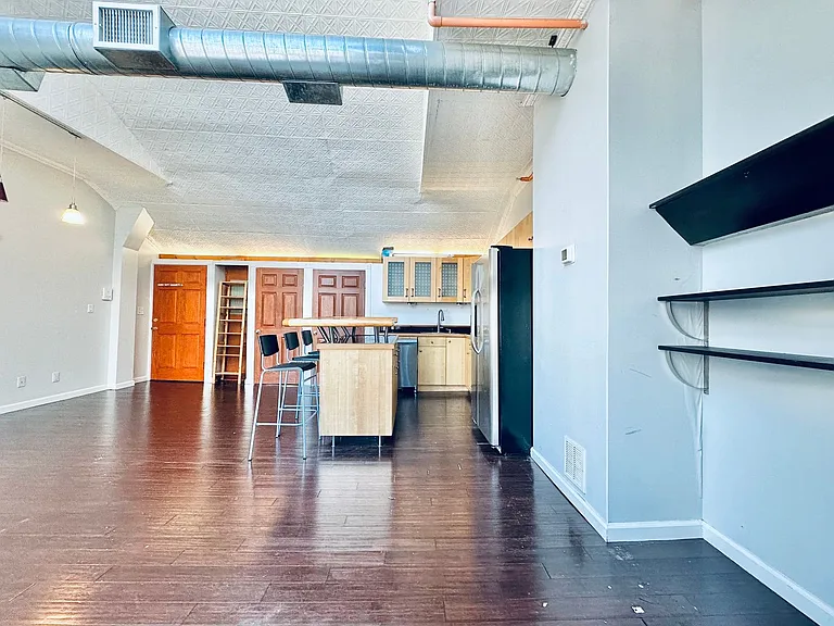 831 Chapel St — Photo 11