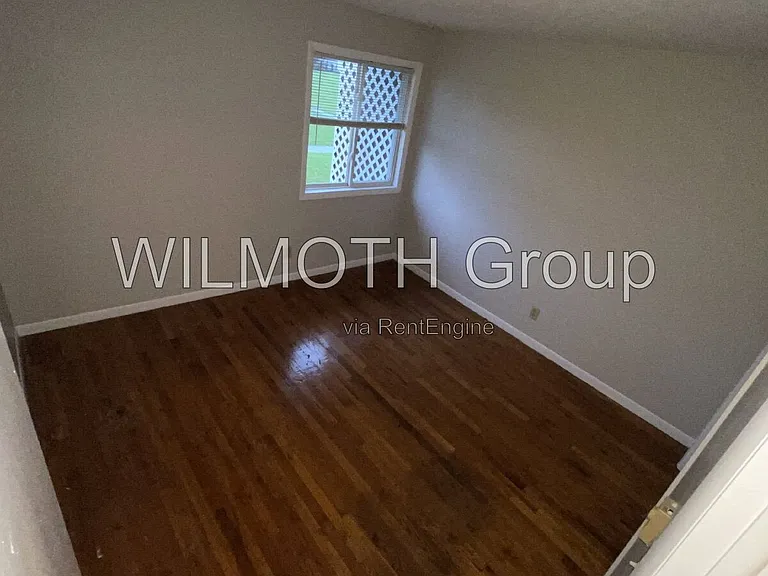943 W McKay Rd — Photo 12