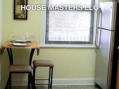 2nd image of 10928 S Vernon Ave APT 3E
