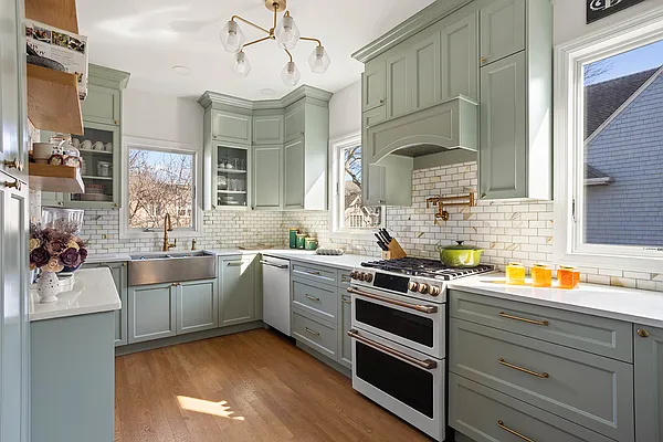 Sold by Corcoran | media 3