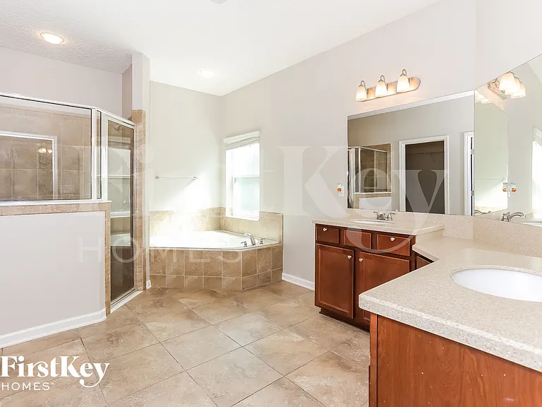 16240 Dowing Creek Dr — Photo 7