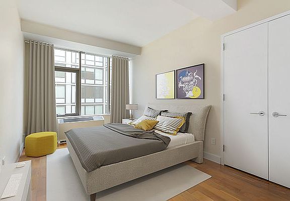 4th image of 217 51st Ave APT 811