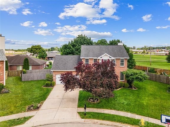 5th image of 170 Green Oak Dr