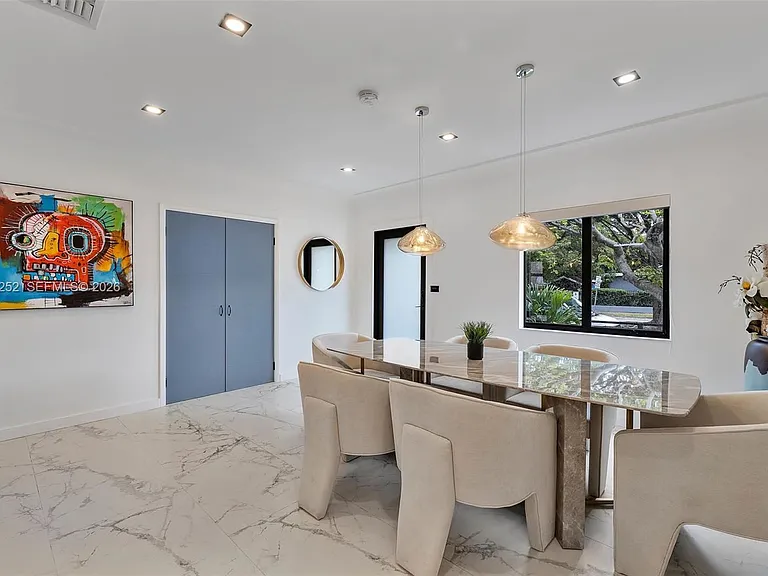 501 NW 46th St — Photo 35
