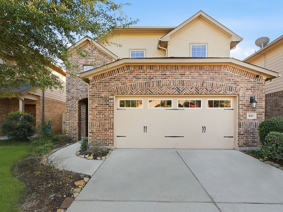 1st image of 1611 N City Oaks Ln