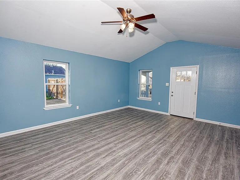 2937 Gollihar Rd #1 — Photo 13