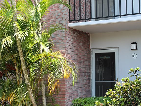 3rd image of 1176 Bayshore Dr Unit 101