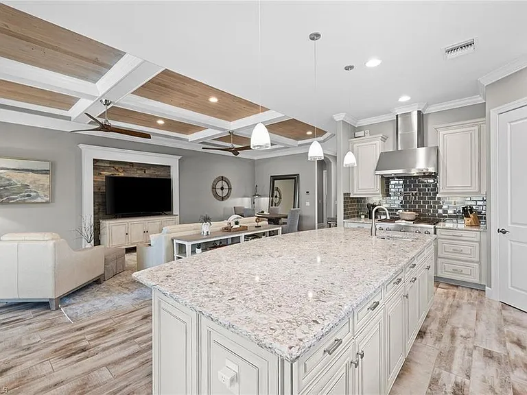 9515 Campanile Cir — Photo 12