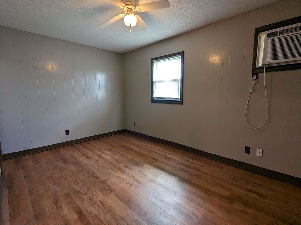 210 W South St PCI Apartments Bolivar, MO Zillow