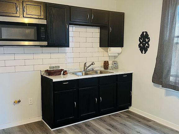 3rd image of 10016 S Indiana Ave APT 2