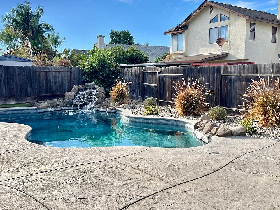 2053 Sheldon Dr
