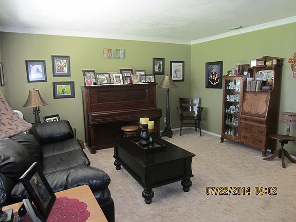 4th image of 42216 Ferguson Dr