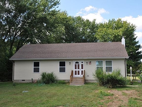 2nd image of 17912 Windward Dr