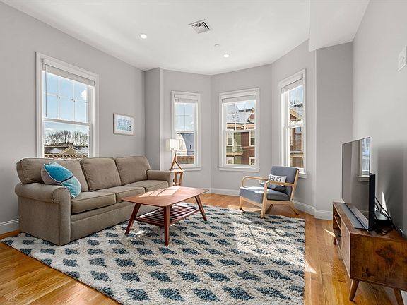 2nd image of 122 Paul Gore St #2