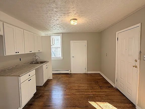 3rd image of 26 Lyon St #2L