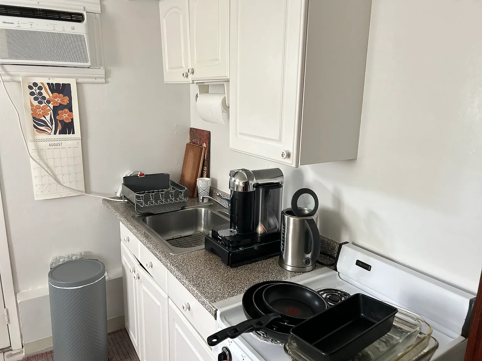 388 Jervis Ave — Photo 3