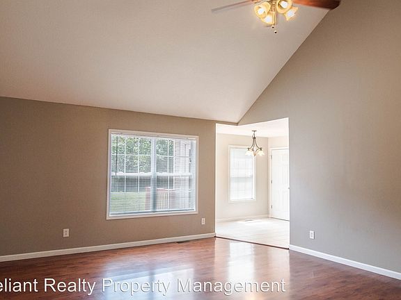 4th image of 478 Kristie Michelle Ln