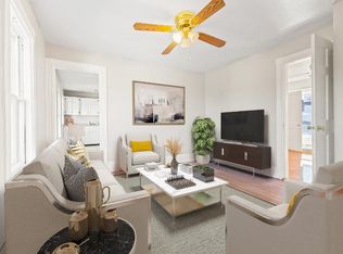 33 Oakland St #3, Salem, MA 01970