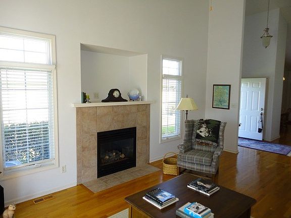4th image of 320 Manning Dr #320