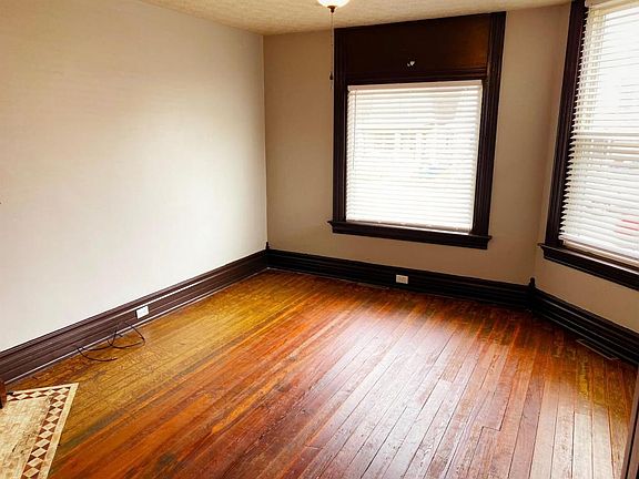 4th image of 424 6th Ave