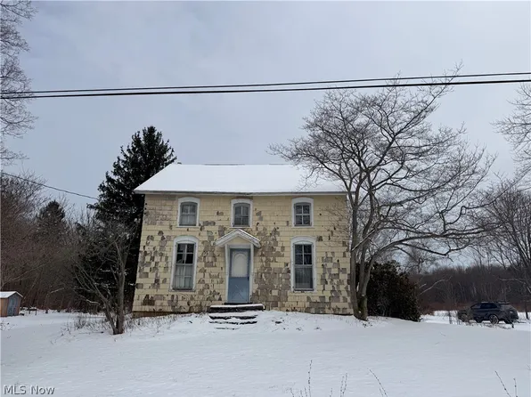 5281 Monroe Center Rd, Conneaut, OH 44030