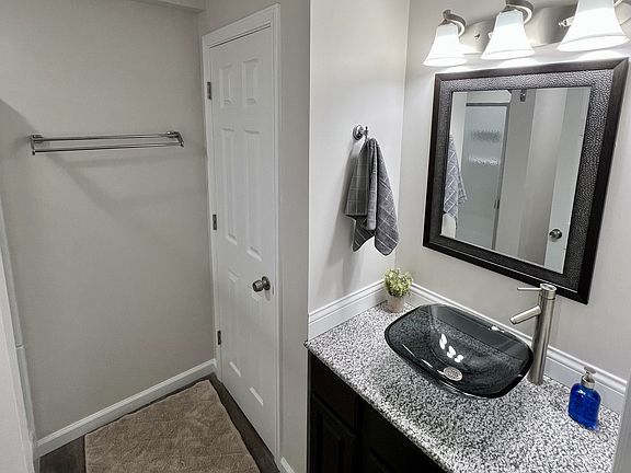 5th image of 6951 Plumwood Ct #1