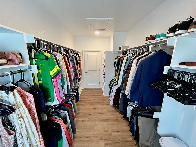 427 Middleton Way — Photo 34
