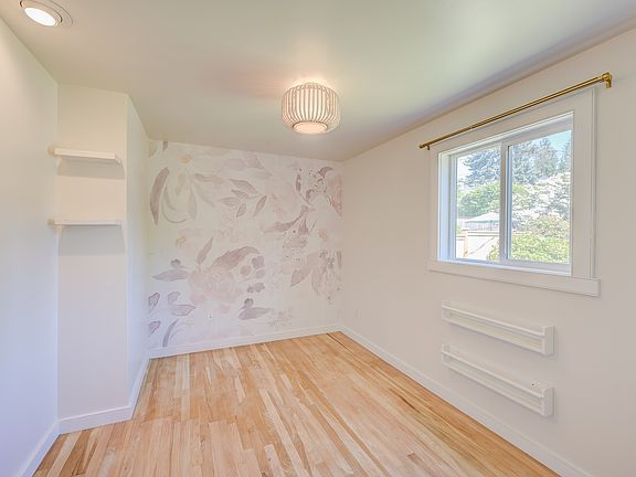 5th image of 6216 45th Ave NE