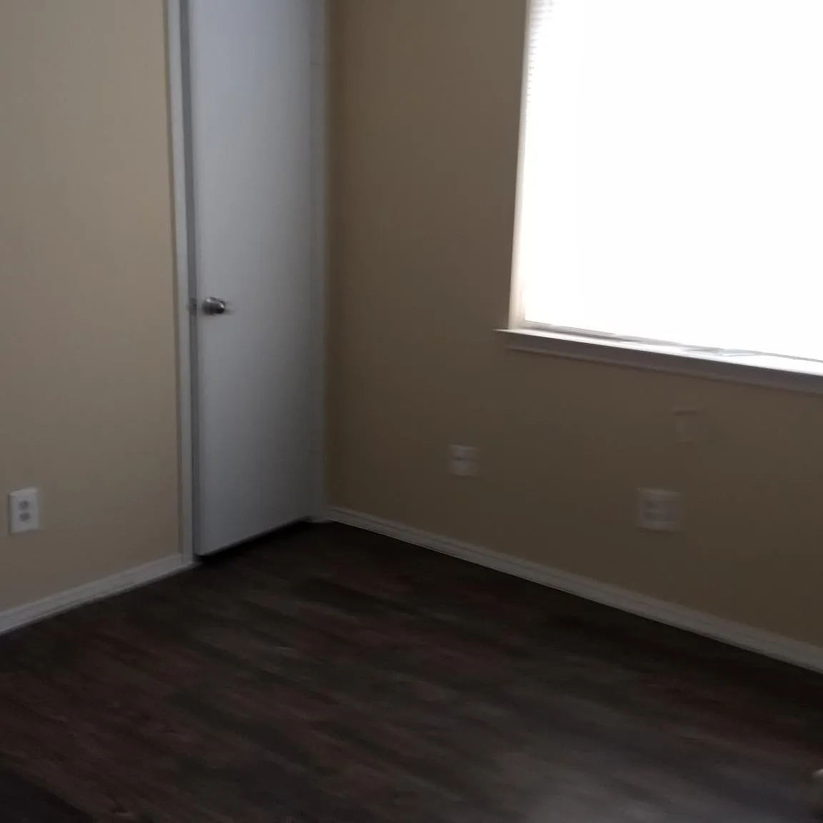 2 bed, 1.5 bath, 1200 sqft, $1,250 — Photo 3