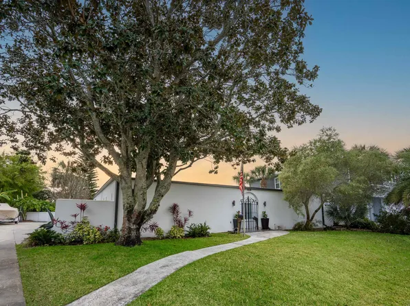101 Dolphin Dr, Saint Augustine, FL 32080