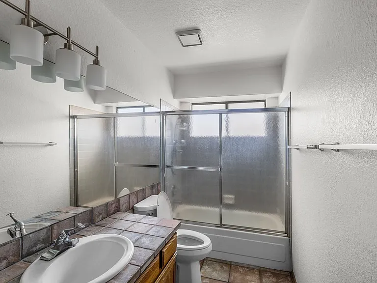 1143 N Ironwood Ct #N — Photo 11