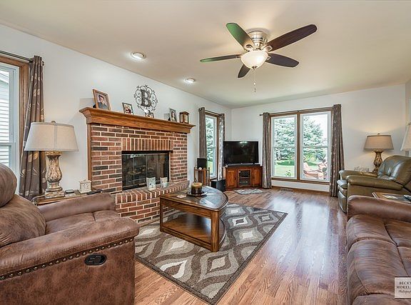 5th image of 307 Juniper Dr